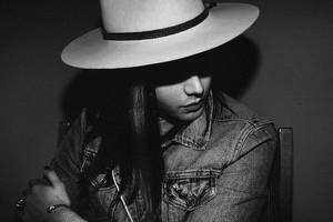 Premiere: Devan DuBois - 'Other Lovers'